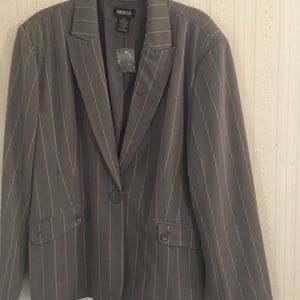 Metrostyle Blazer, Size 20, grey/yellow pinstripes